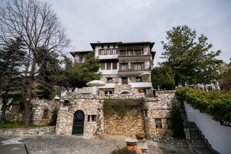EXTERNAL HOUSE VIEW