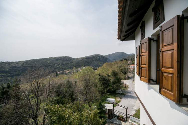 EXTERNAL HOUSE VIEW